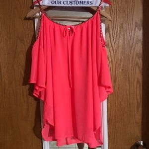UMGEE brand Cold Shoulder💜 blouse 👚